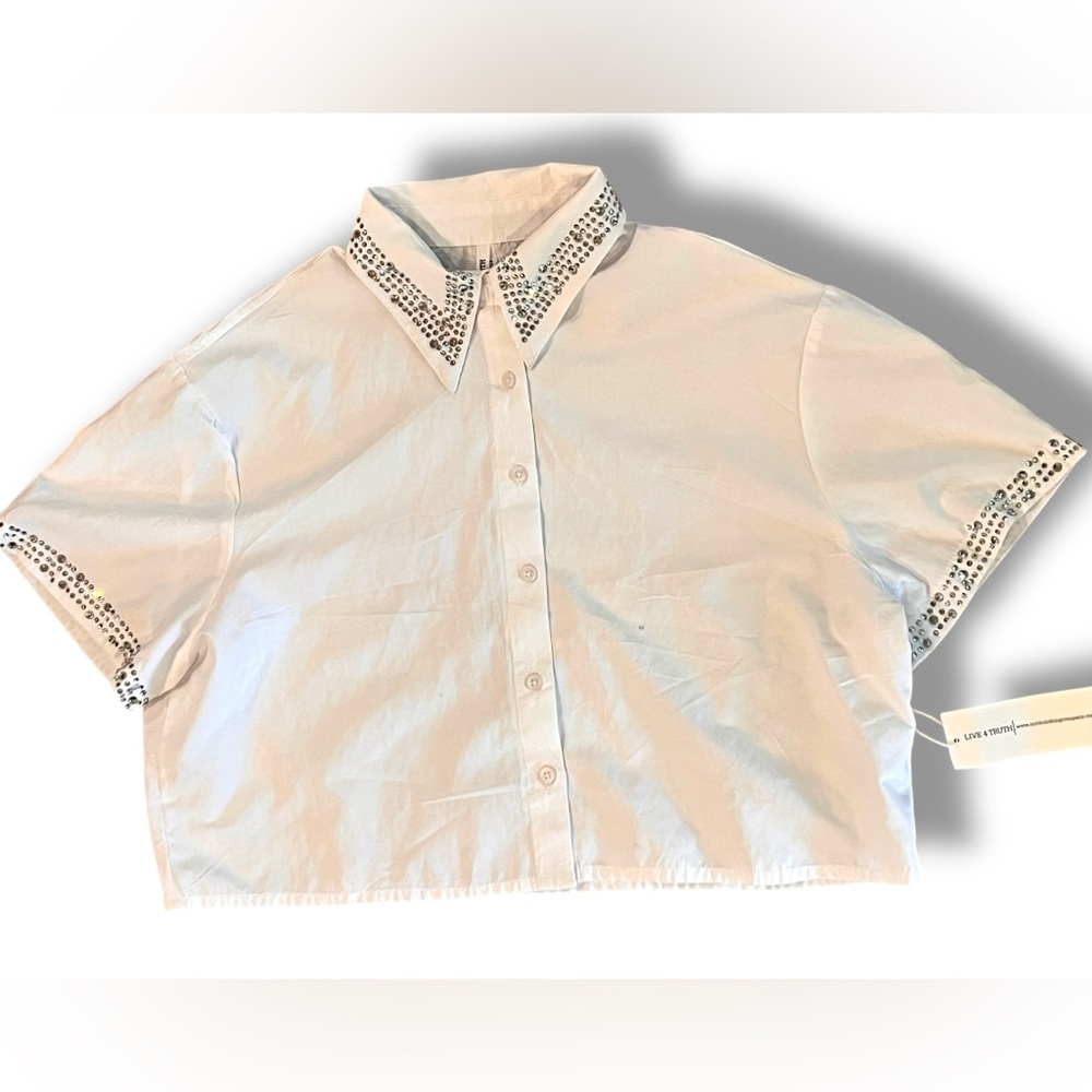 NEW! Live 4 Truth Women Button Up Large White W/ Rhinestone Embellishment NWT